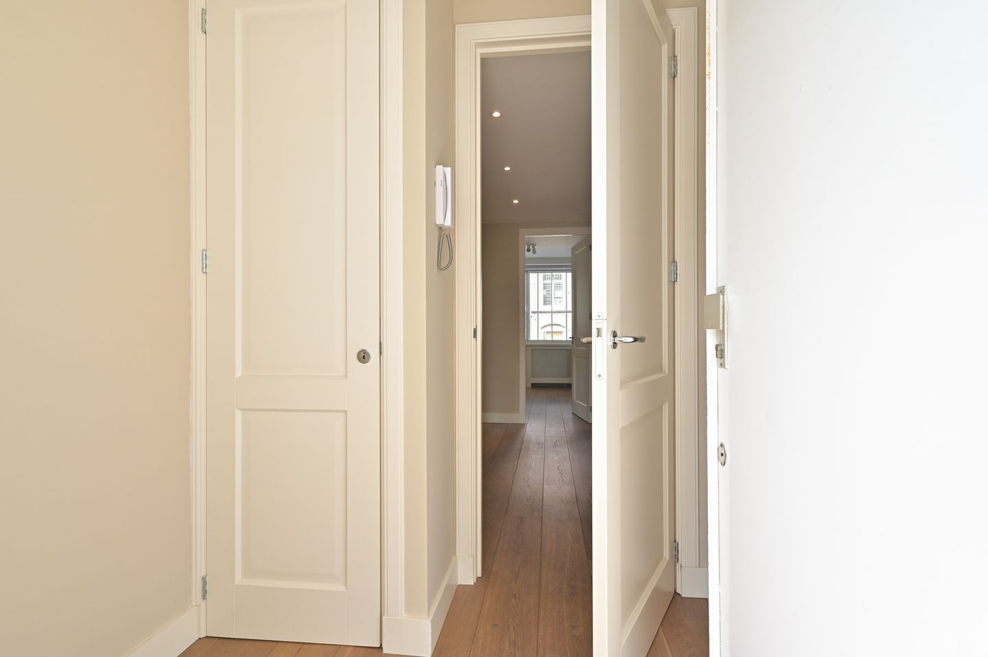 Photo 4 of Frederikstraat 533