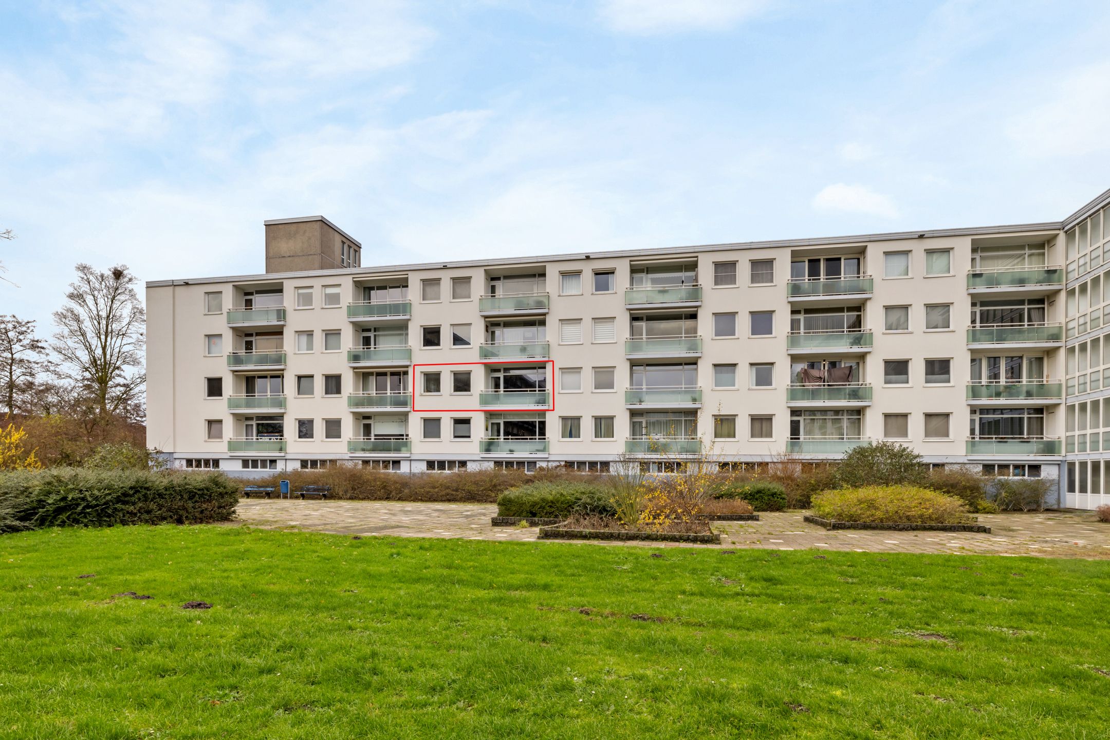 Buying a house in The Netherlands., Sinnigvelderstraat 451