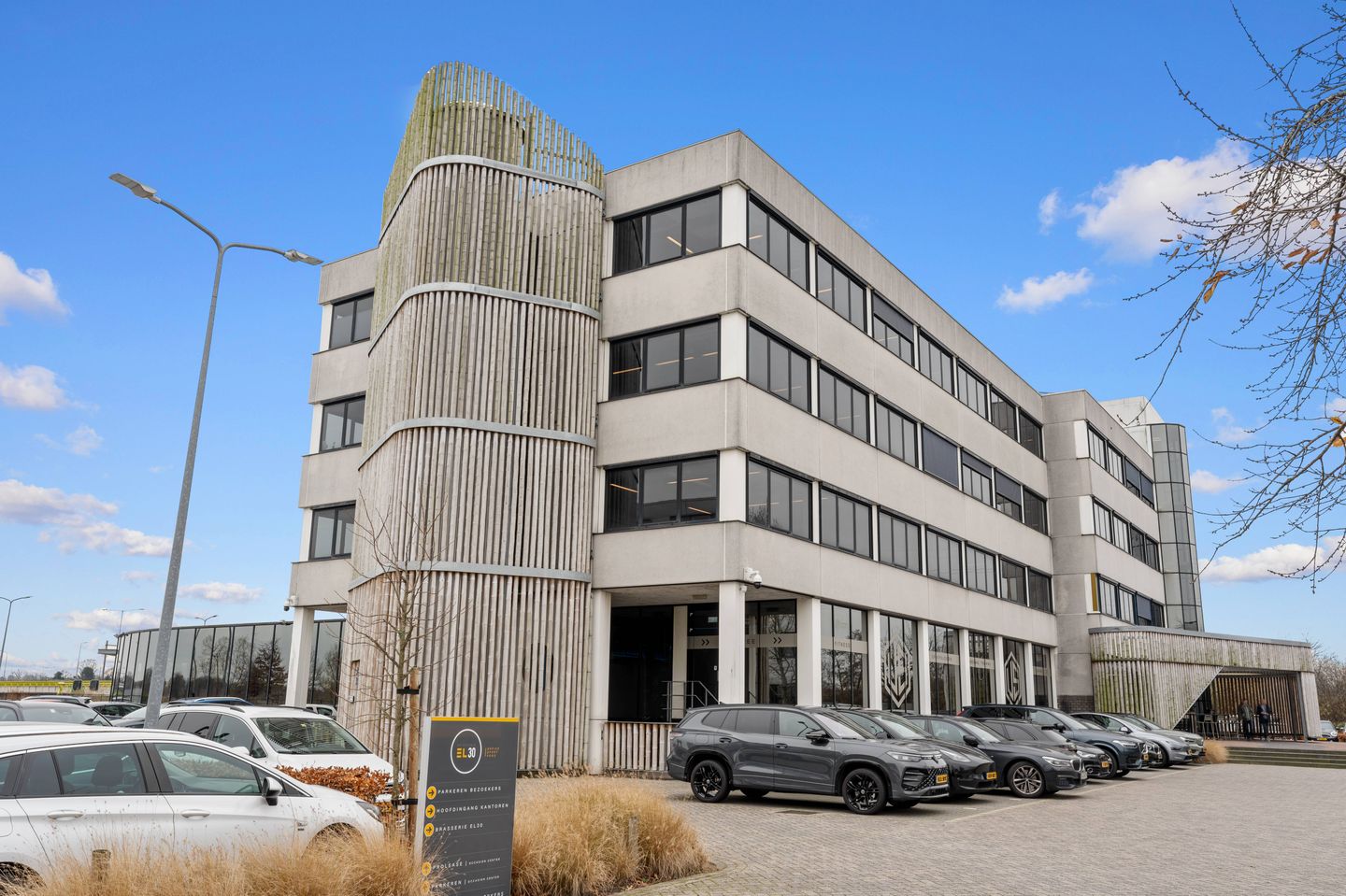 Bekijk foto 4 van Europalaan 30