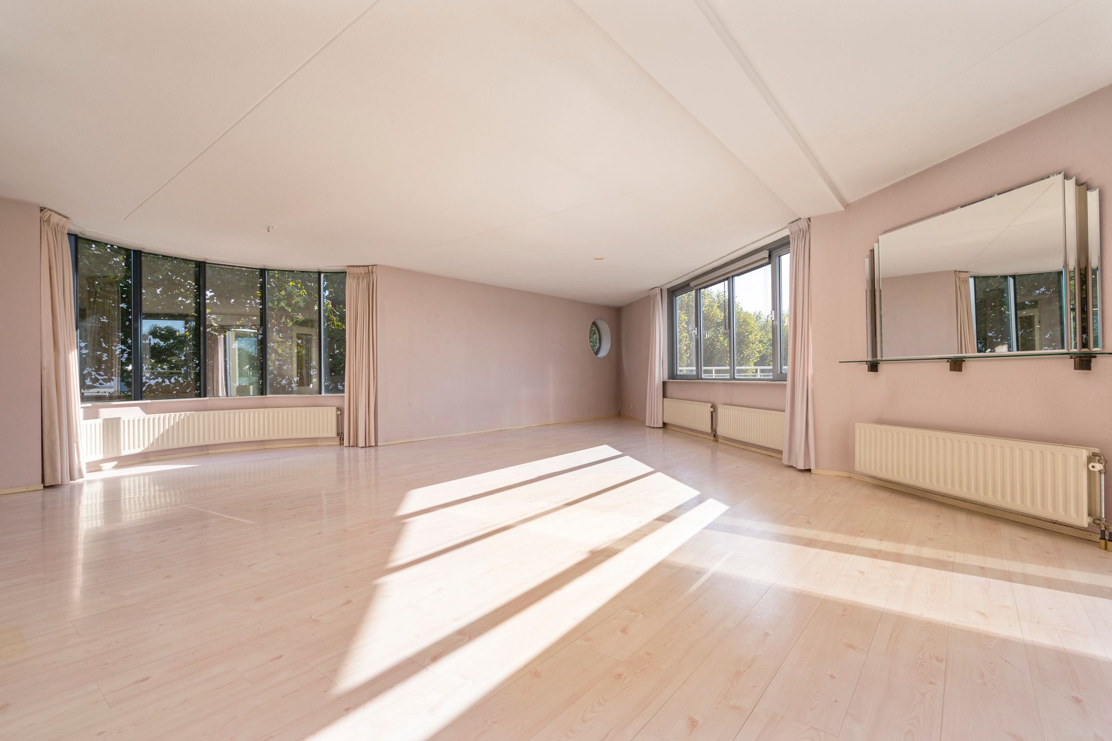 Foto 12 van Maan Bastion 436