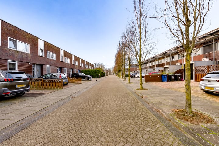 Photo 32 of Raoul Dufystraat 45