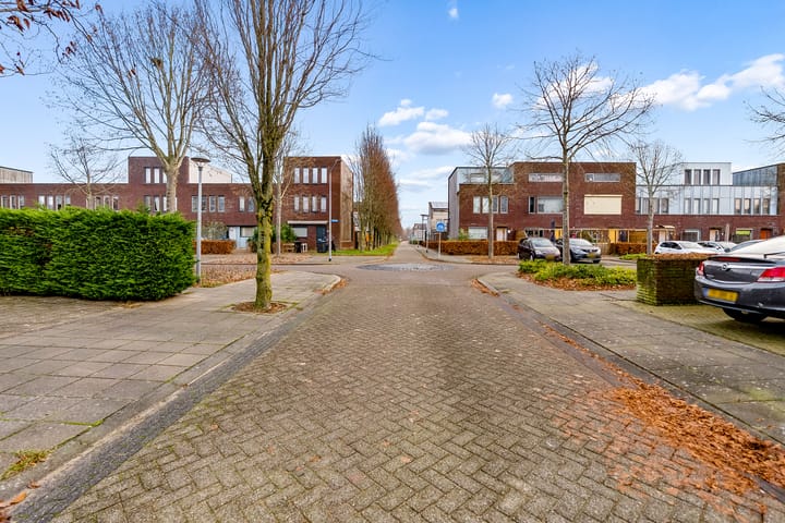Photo 33 of Raoul Dufystraat 45