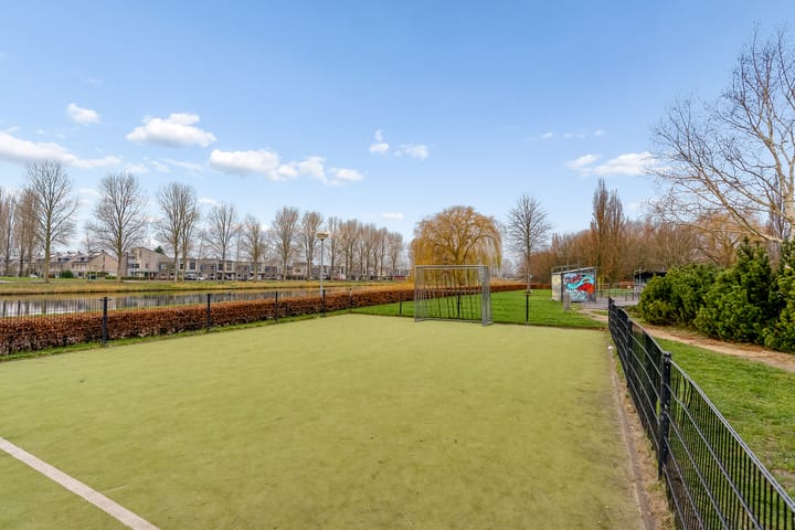 Photo 35 of Raoul Dufystraat 45