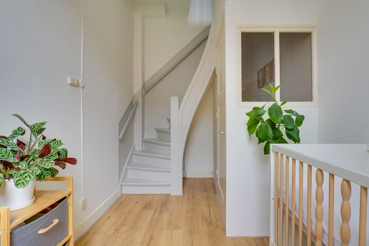 Foto 26 van Douwes Dekkerstraat 18