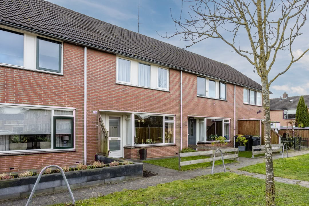 Photo 2 of Webbinkstraat 107