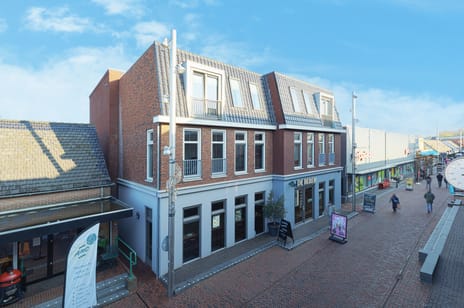 Onderlangs 30-j secondary image