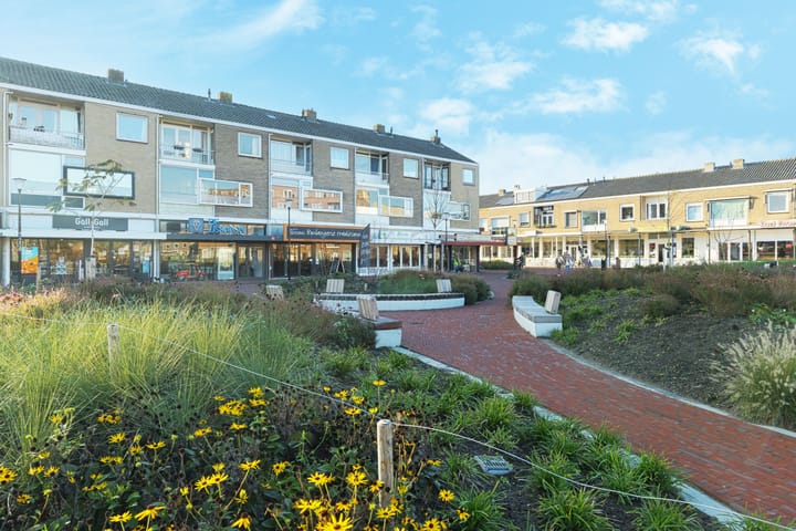 Foto 24 van Onderlangs 30-J