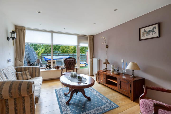 Photo 8 of Veluwelaan 10