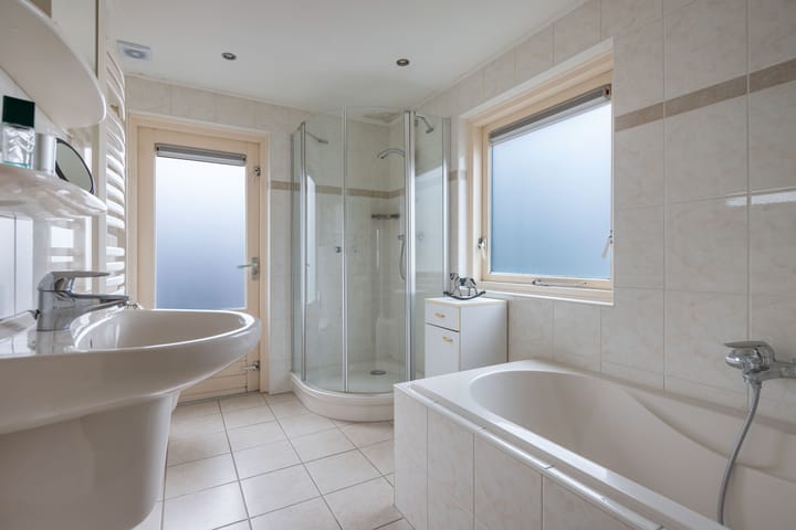 Photo 27 of Veluwelaan 10