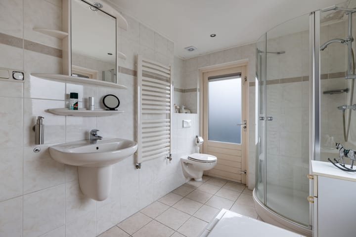 Photo 28 of Veluwelaan 10