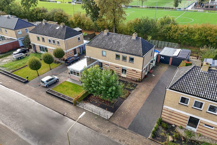 Photo 33 of Veluwelaan 10