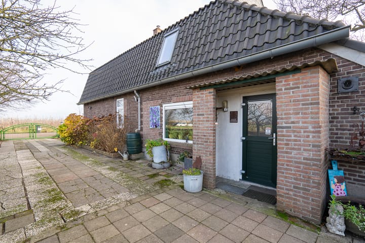 Foto 33 van Paasweg 12