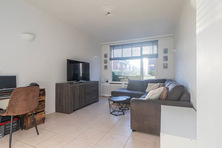 Photo 11 of Bussumsestraat 145