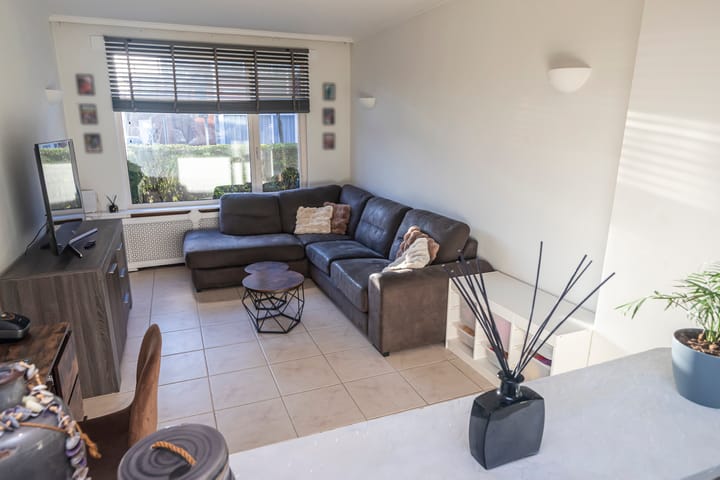 Photo 12 of Bussumsestraat 145