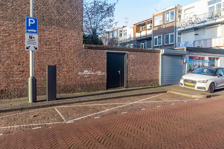 Photo 30 of Bussumsestraat 145