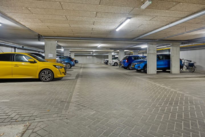 Foto 23 van Molenstraat 115