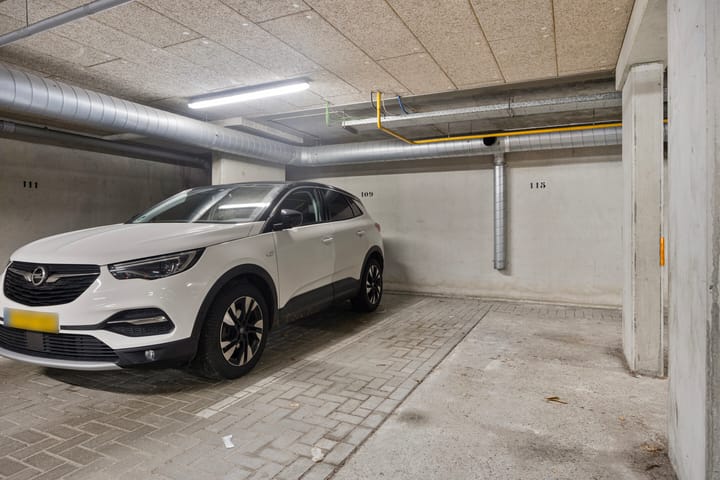 Foto 24 van Molenstraat 115