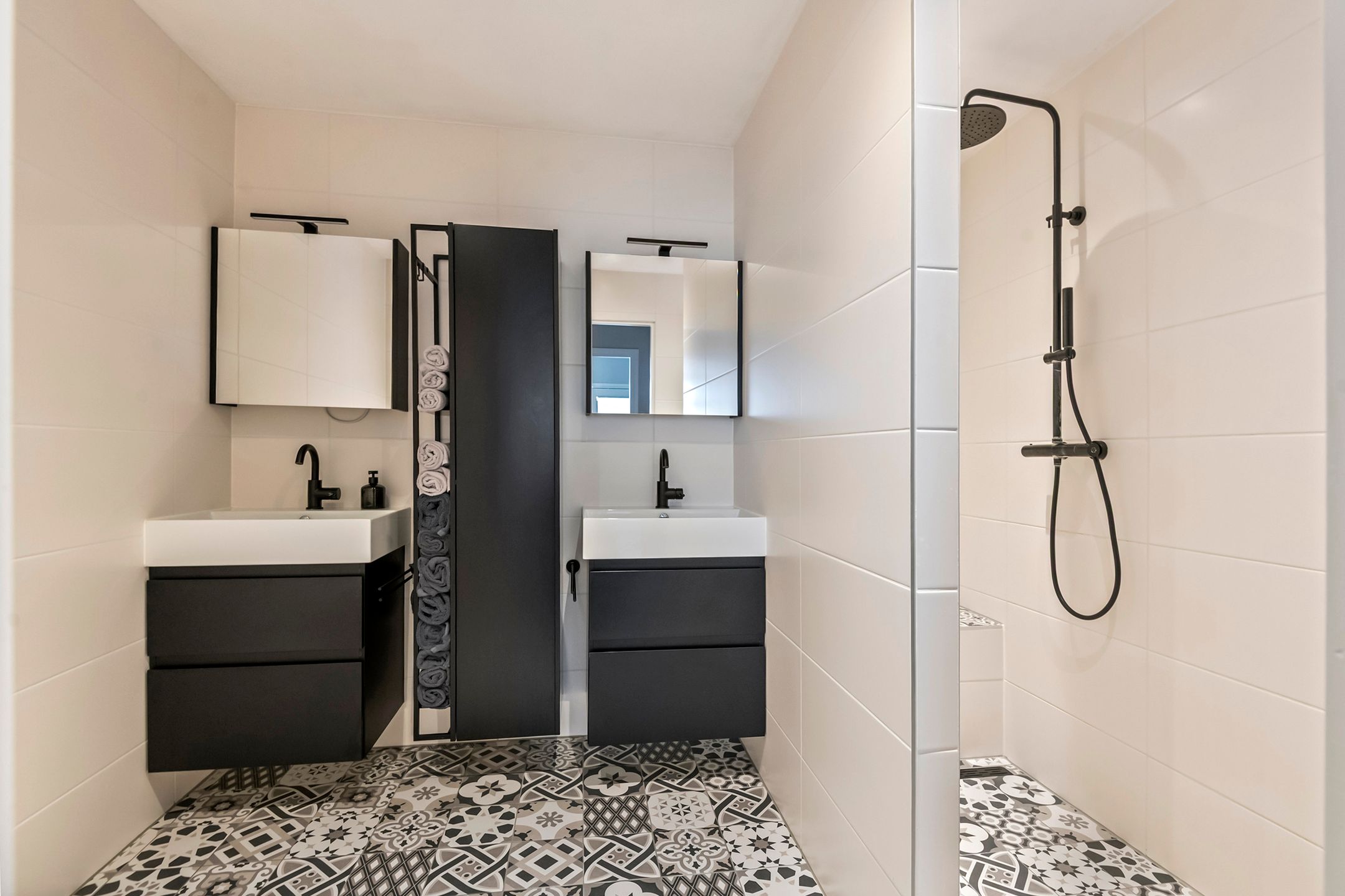 150.jpg?options=width=2160