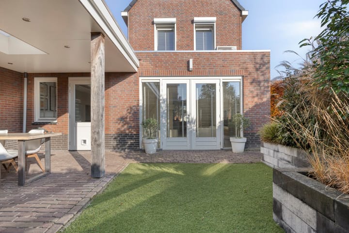 Foto 45 van Sperwerstraat 15