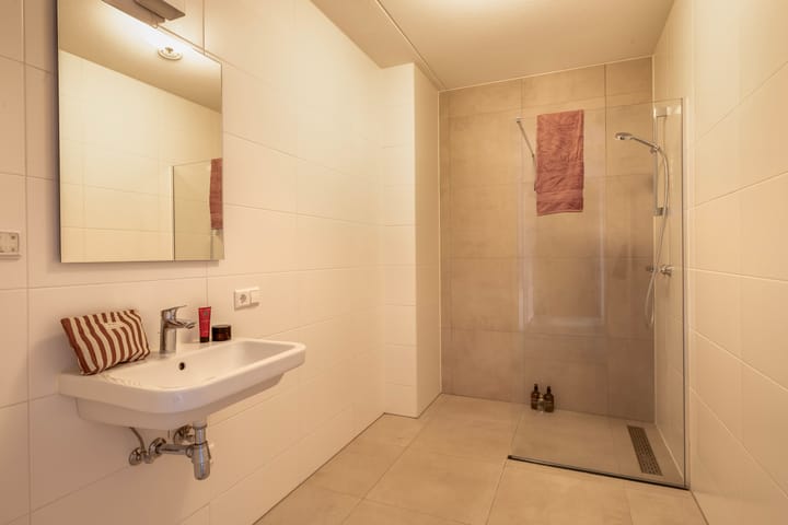 Foto 29 van Meerring 164