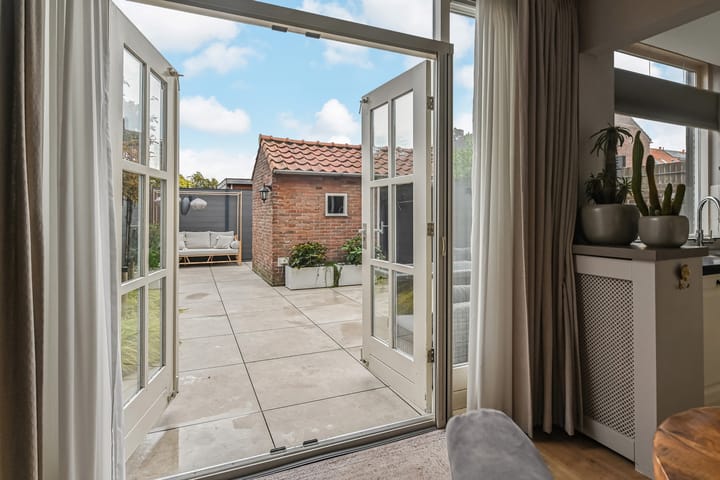 Foto 11 van Koningin Julianaweg 8