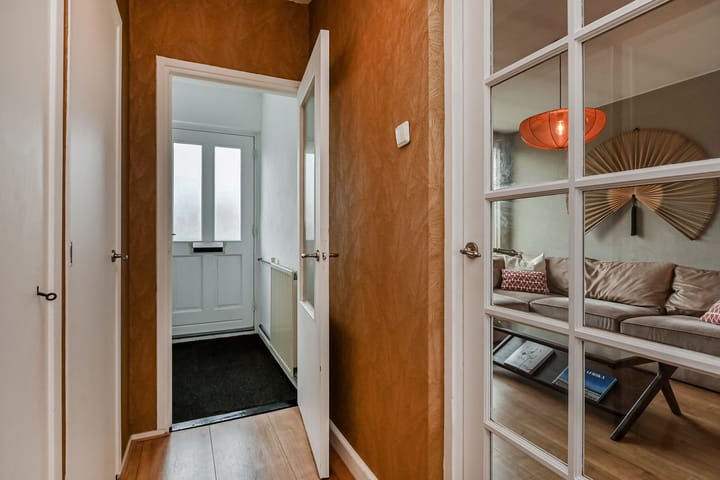 Foto 16 van Koningin Julianaweg 8