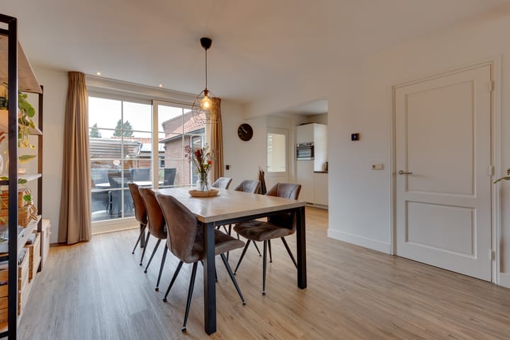 Photo 3 of Ursulastraat 1