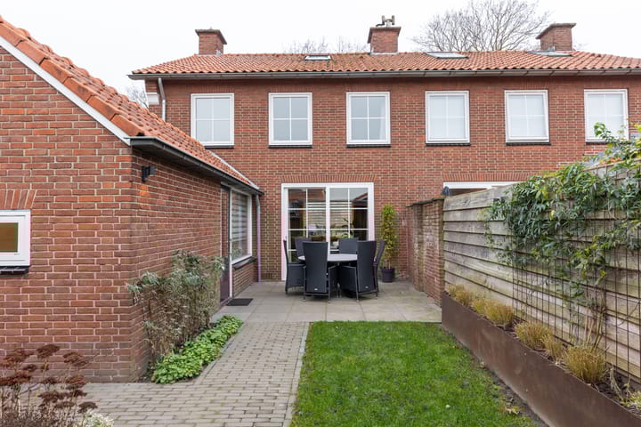 Foto 40 van Ursulastraat 1