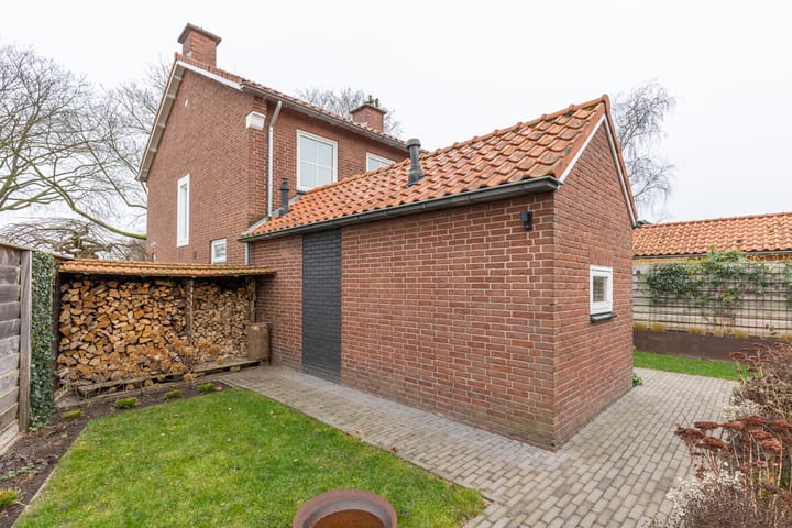 Foto 45 van Ursulastraat 1