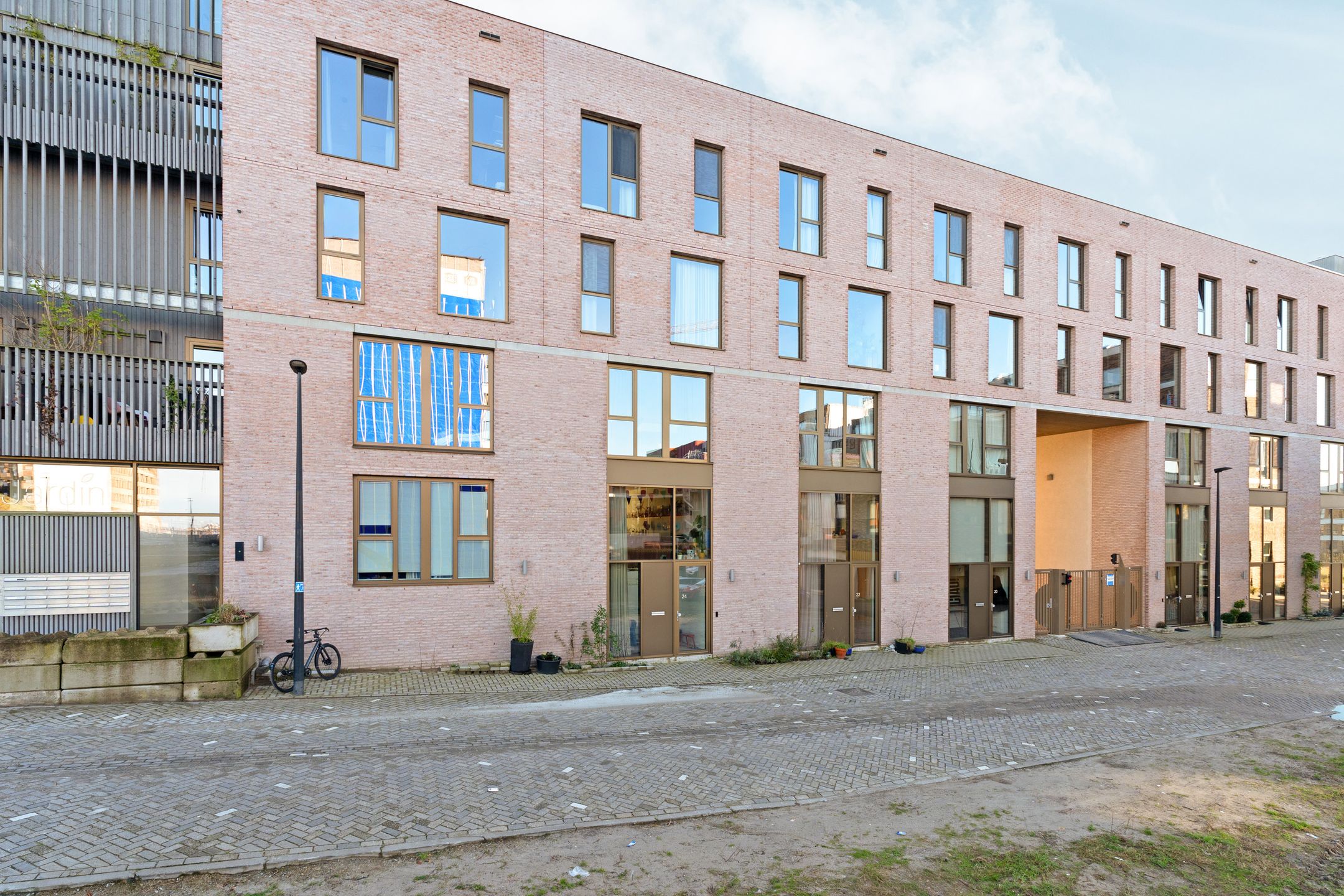 Foto 33 van Huiswoudstraat 52