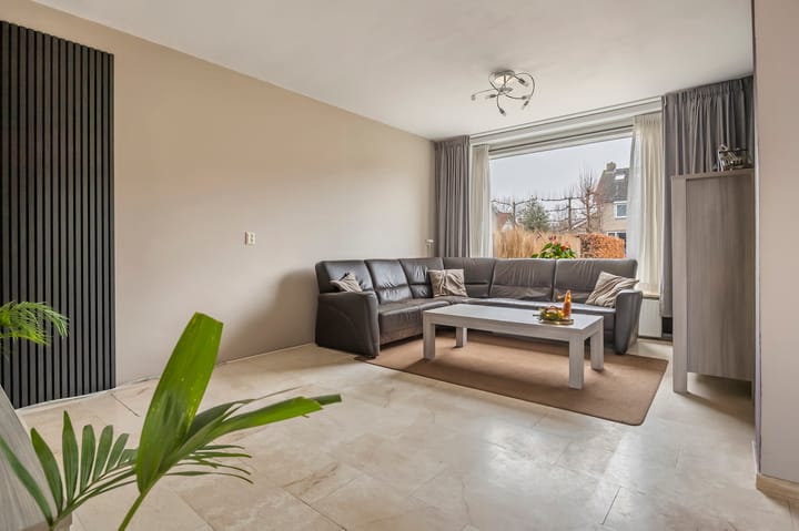 Photo 2 of Larikslaan 4