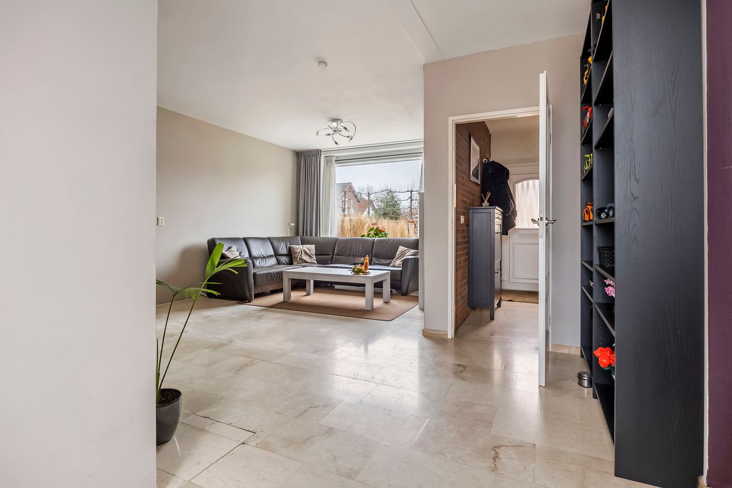 Foto 5 van Larikslaan 4