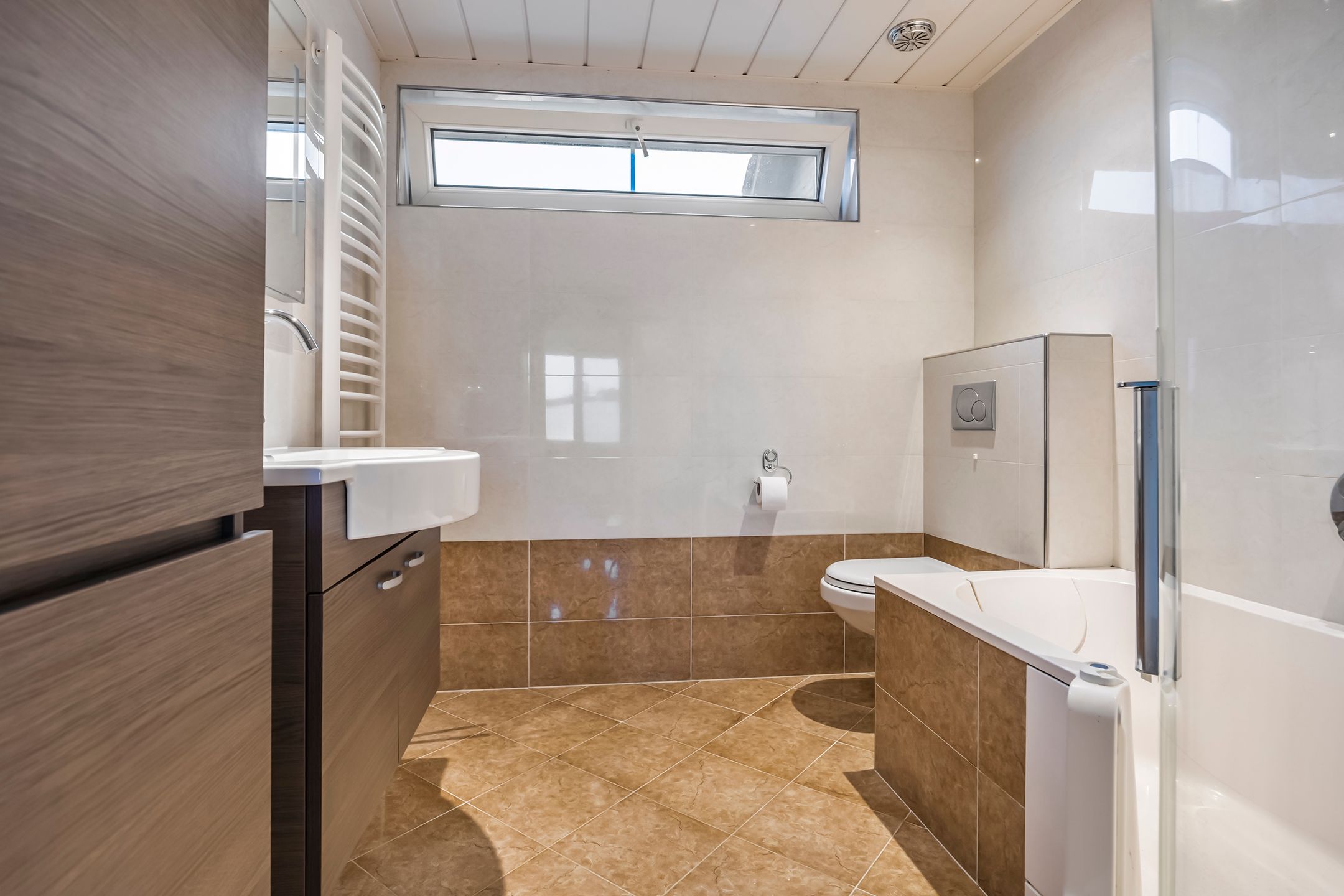 Foto 15 van Larikslaan 4