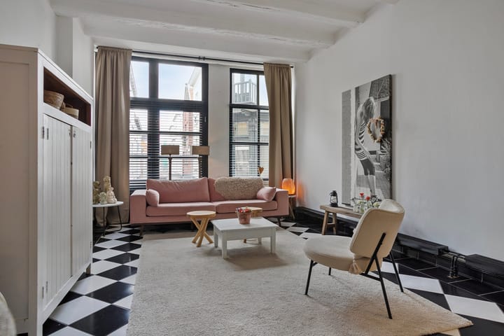 Photo 2 of Blauwehandstraat 5-A