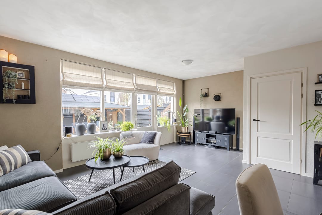 Foto 13 van Van den Boetzelaerlaan 47