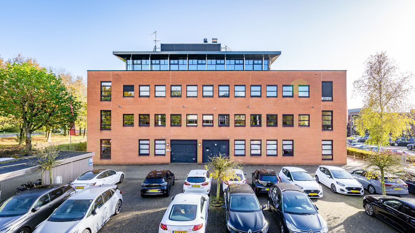 Bekijk foto 4 van Baarnsche dijk 8