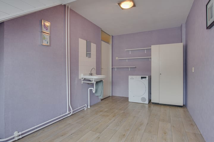 Photo 19 of Leenweer 13