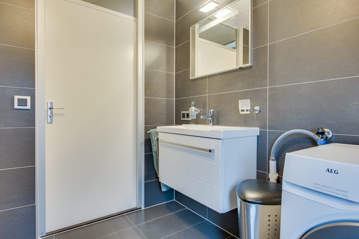 Photo 21 of Leenweer 13