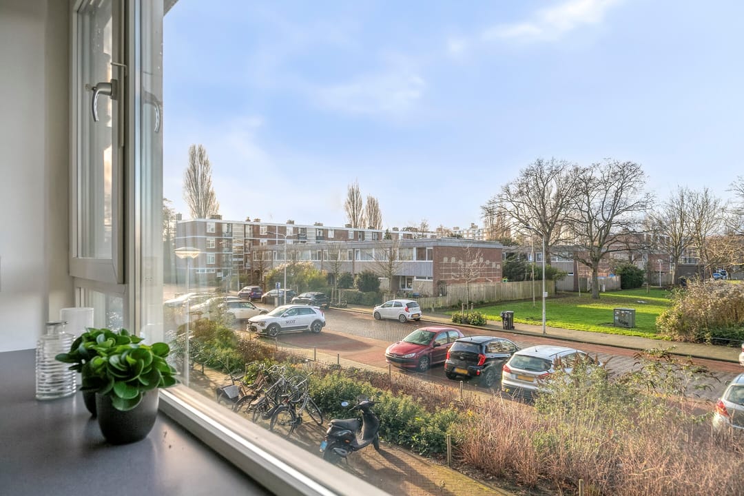 Photo 11 of Bachstraat 268
