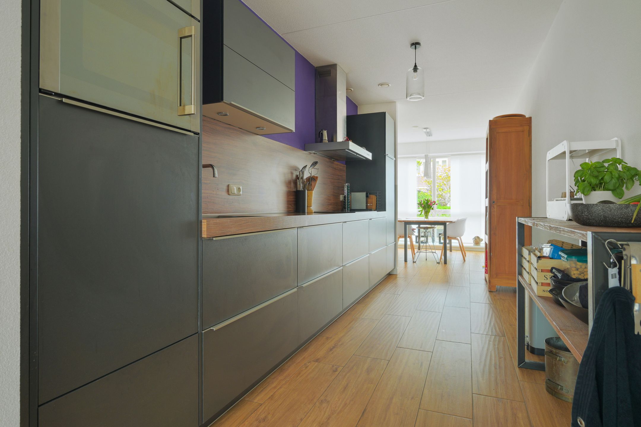 Foto 12 van Valkenierslaan 344