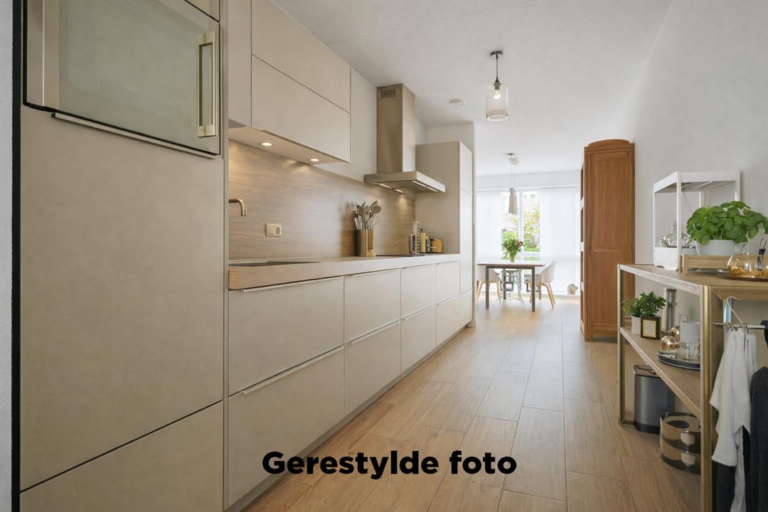 Foto 13 van Valkenierslaan 344