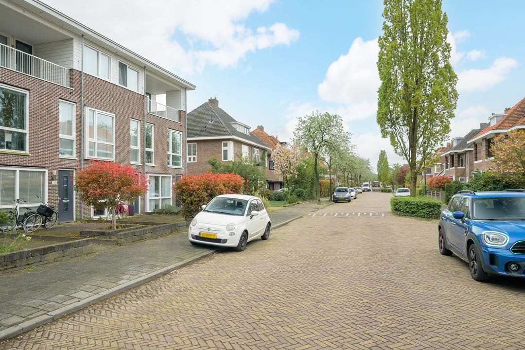 Foto 47 van Valkenierslaan 344