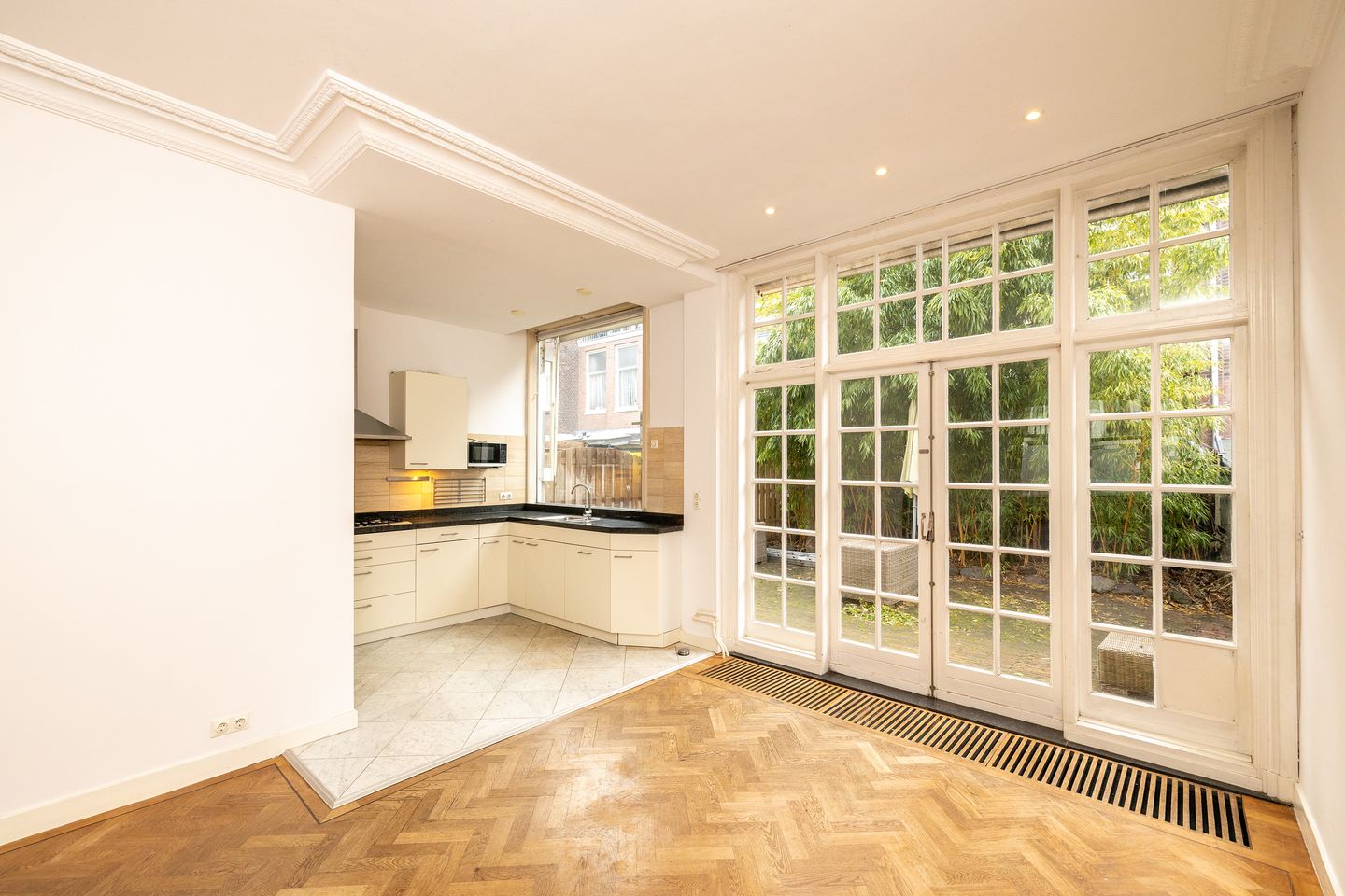 Foto 19 van Weimarstraat 388