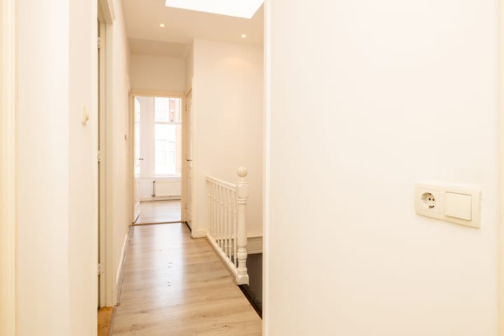 Foto 23 van Weimarstraat 388