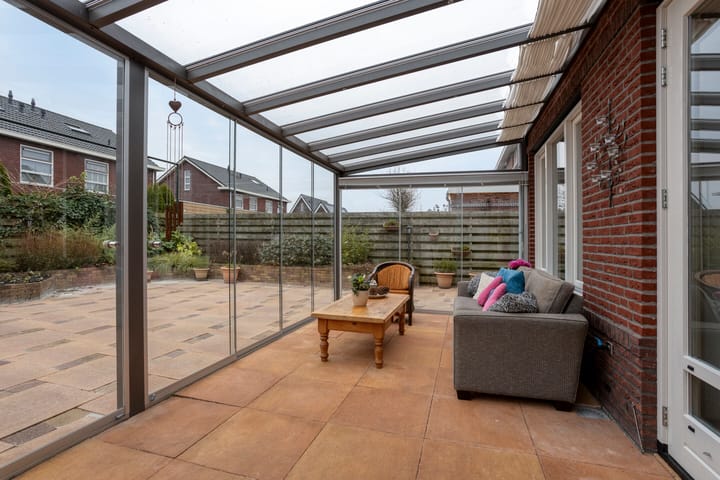 Photo 3 of Liester 12