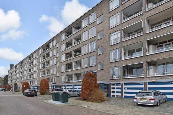 Photo 2 of Barnsteenhorst 270