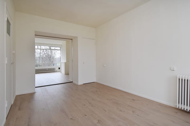 Photo 9 of Barnsteenhorst 270