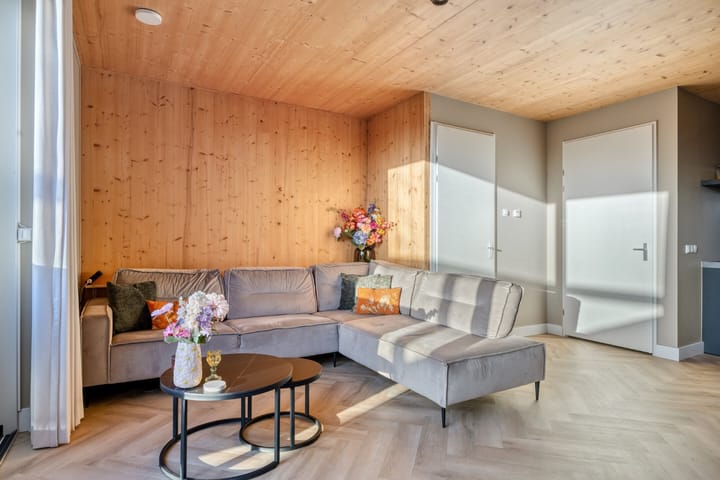 Foto 17 van Grasbloem 8-C