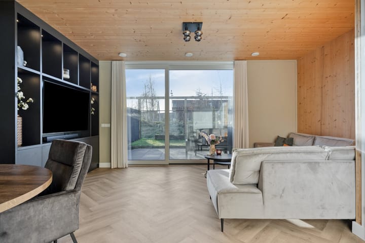 Foto 16 van Grasbloem 8-C