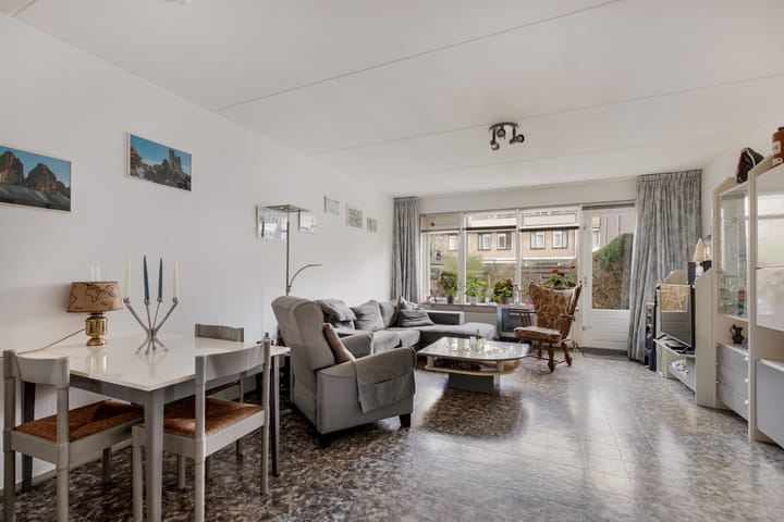 Photo 2 of Els van Roodenstraat 17